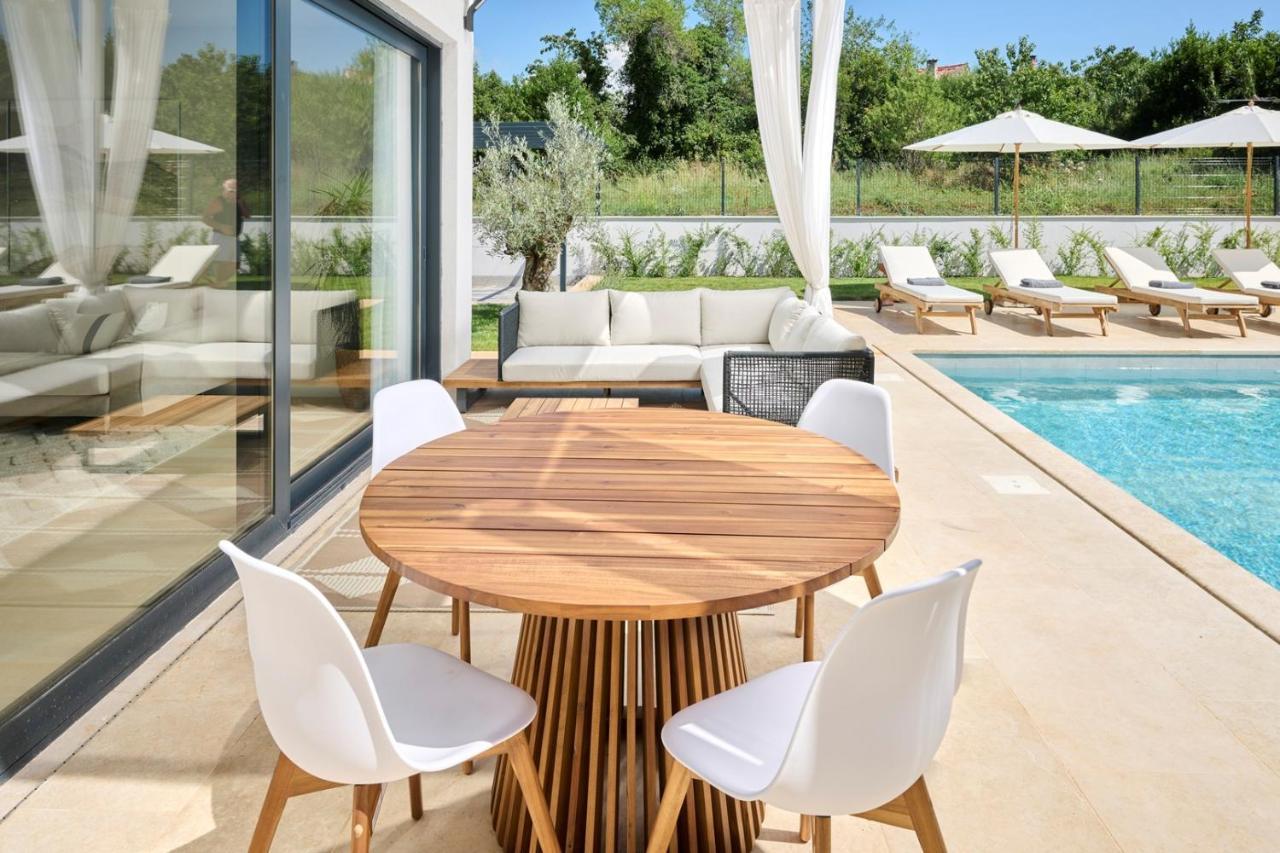 Villa Pura Vida With Pool And Whirlpool Near Umag Materada Exterior photo